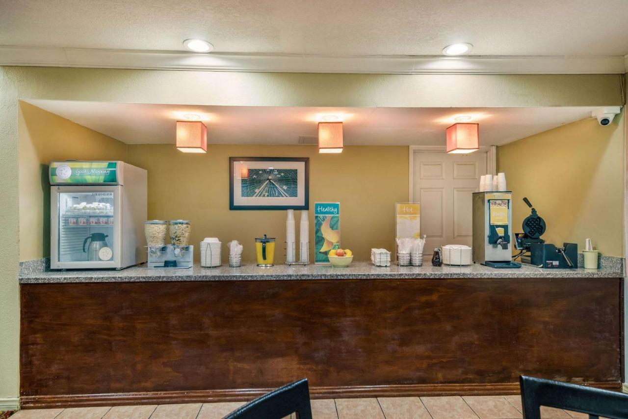 Quality Inn & Suites Garland - East Dallas Kültér fotó