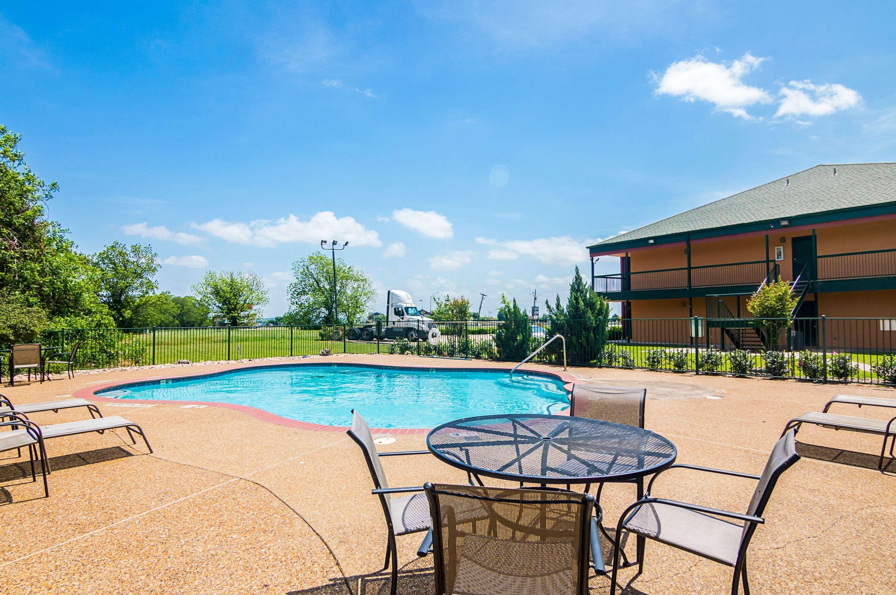 Quality Inn & Suites Garland - East Dallas Kültér fotó
