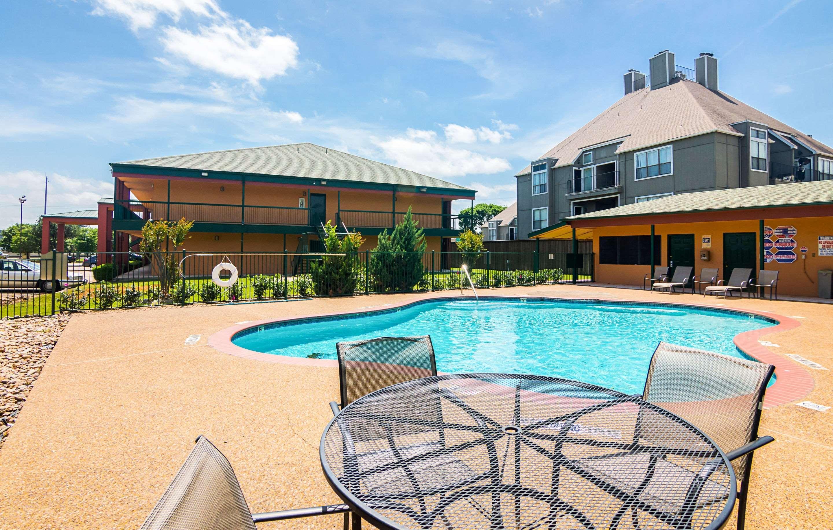 Quality Inn & Suites Garland - East Dallas Kültér fotó